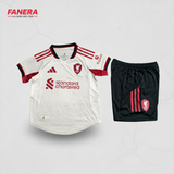 Liverpool Visita 25/26 Niño