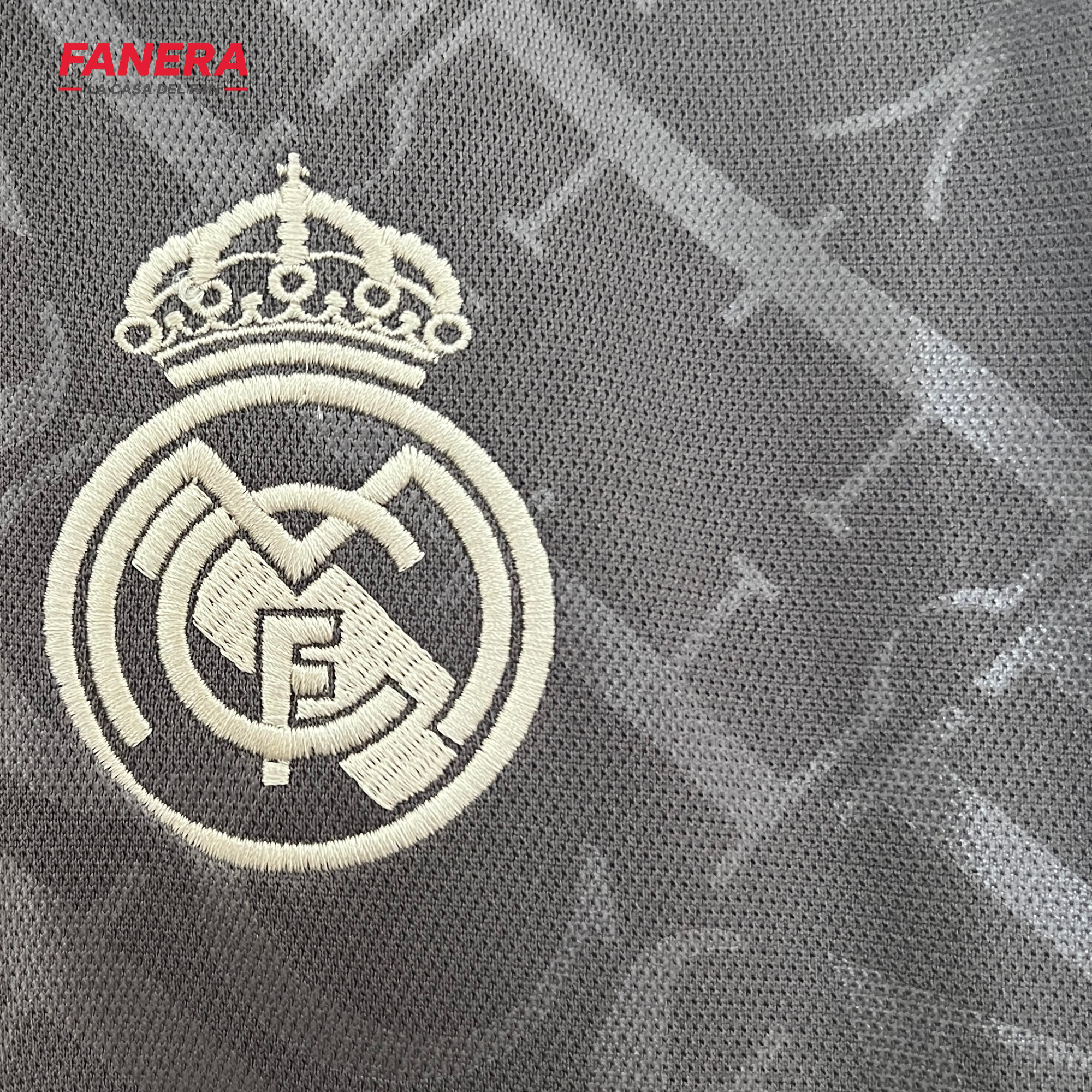 Real Madrid 2024/25 Alternativo