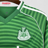 Newcastle Visita 25/26